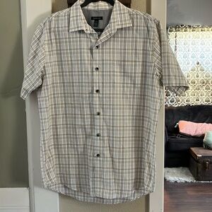 Van Heusen button down shirt Large